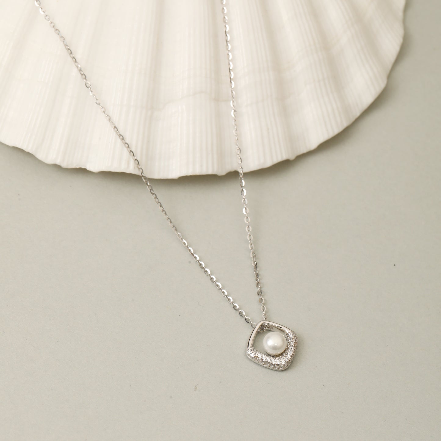 925 Sterling Silver Pearl Pendant Necklace for Women | Cubic Zirconia Studded Elegant Chain | Minimalist Jewelry