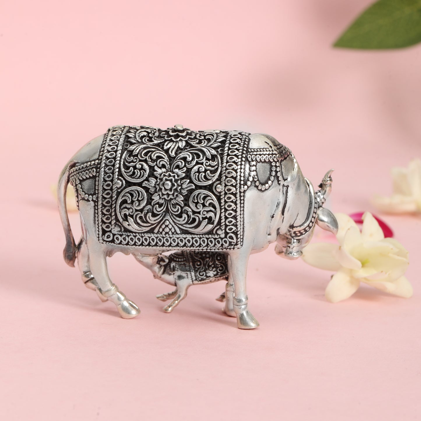 Pure Silver Cow and Calf Idol | Kamdhenu Gau Mata Murti | Decorative & Spiritual Figurine for Home मंदिर Decor