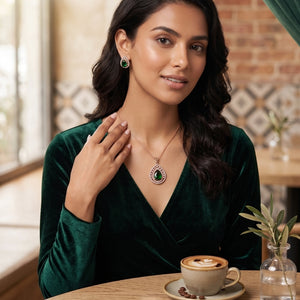 Breathtaking Teardrop-Shaped Pendant Set