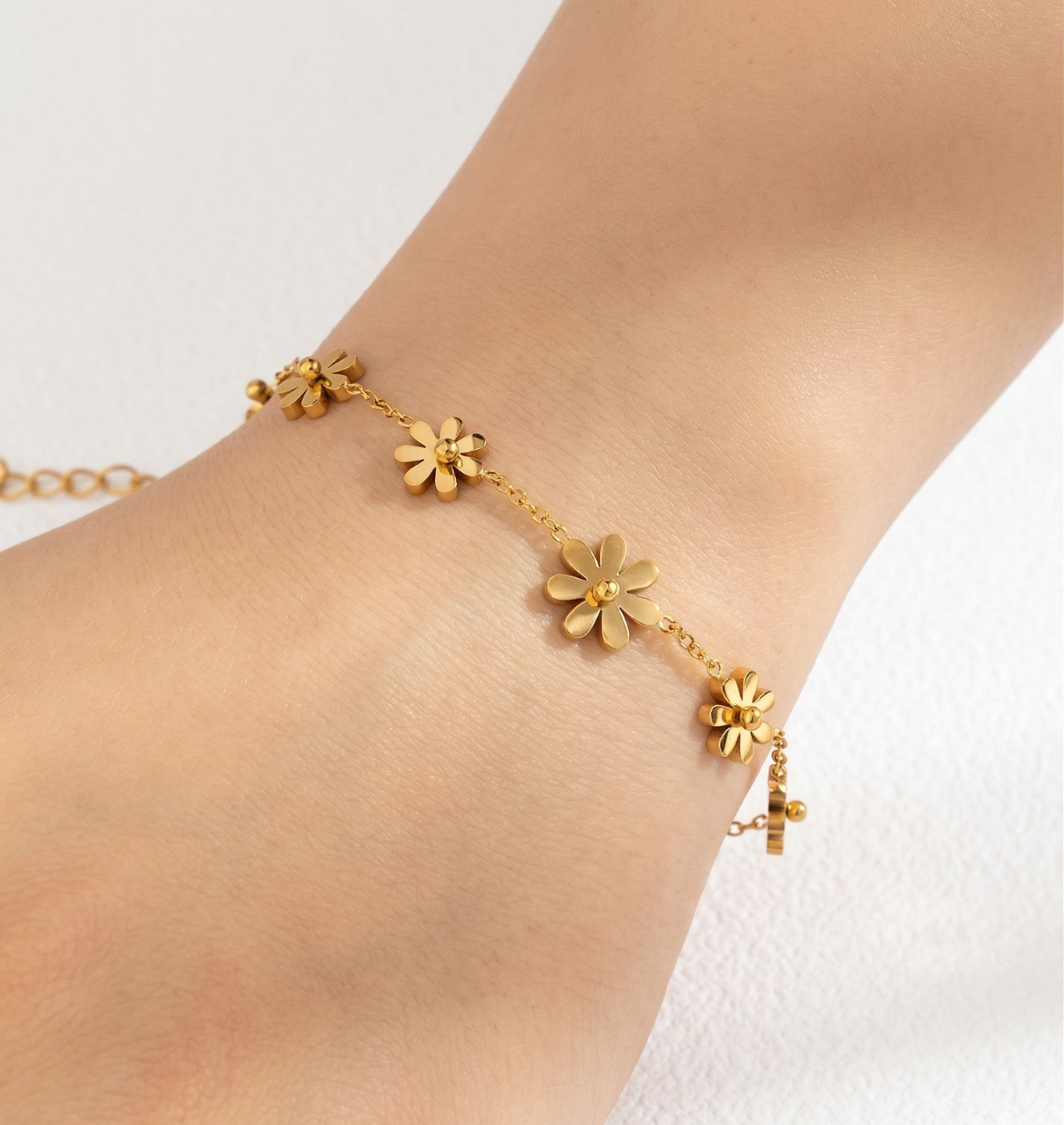 Daisy Flower Bracelet