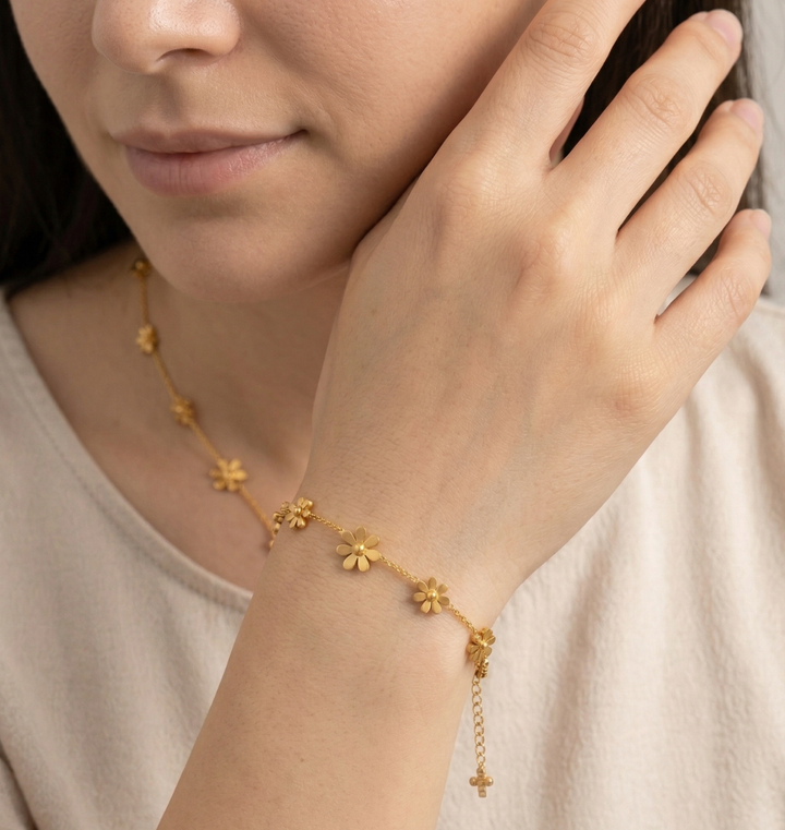 Daisy Flower Bracelet