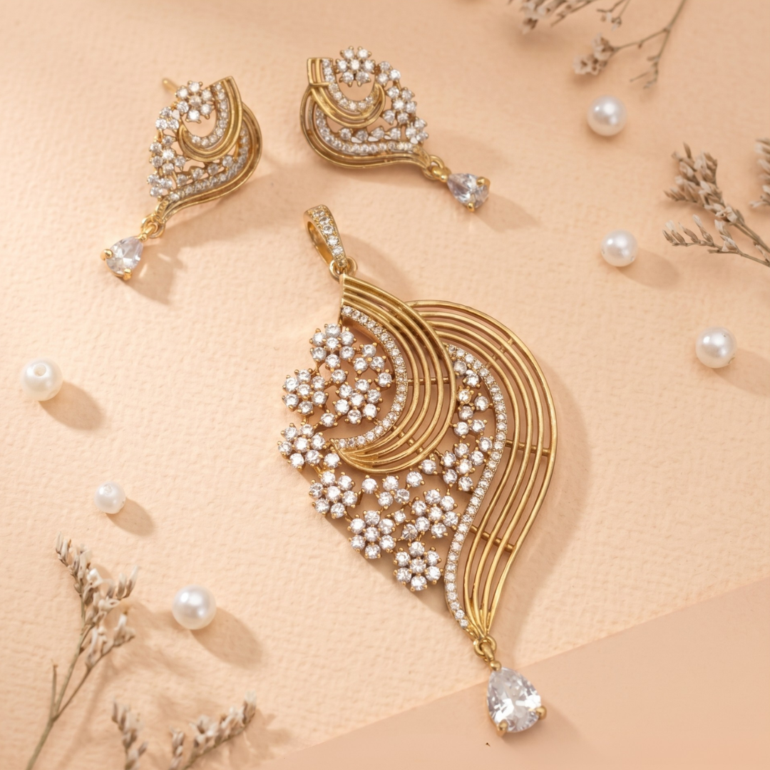 Elara Lattice Pendant Set