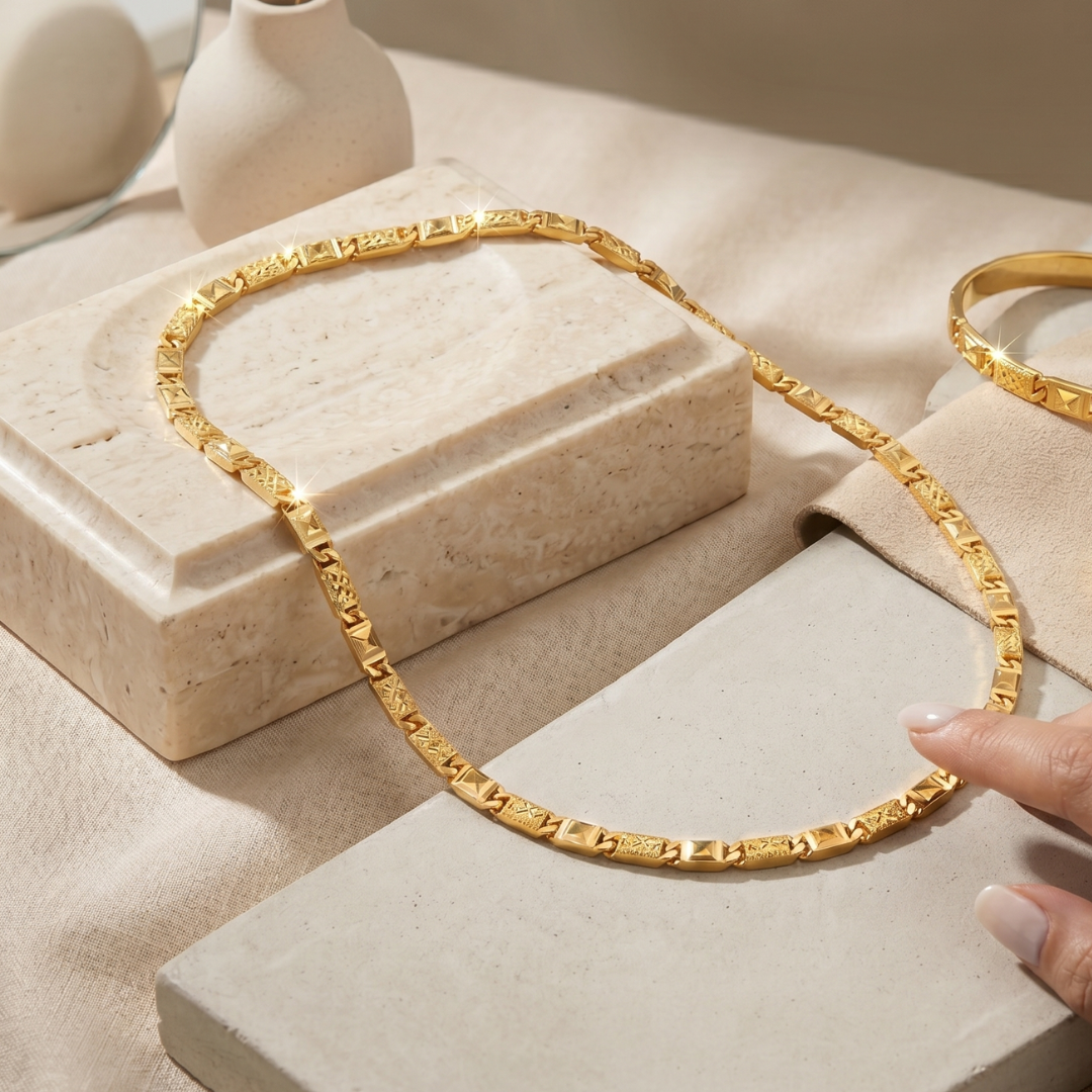 Geometric Gold Link Chain - Image 3