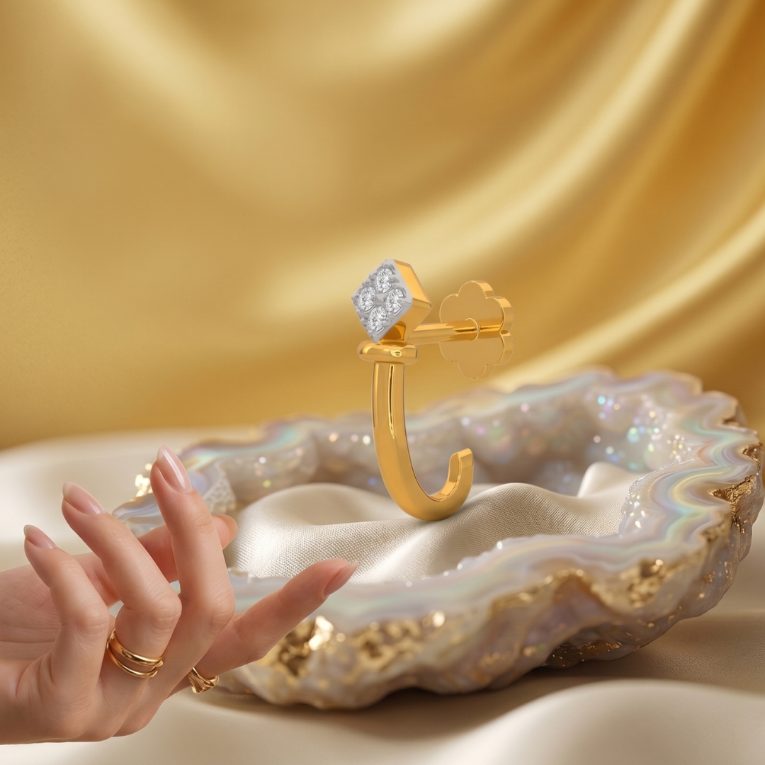 Square Cluster Diamond Gold Nose Pin
