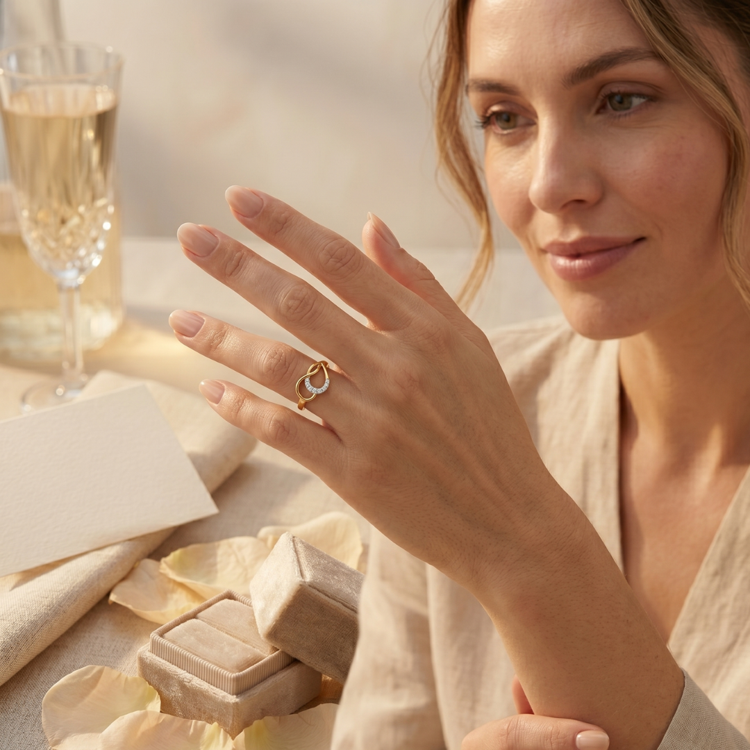 Tangled Glimmer Diamond Ring