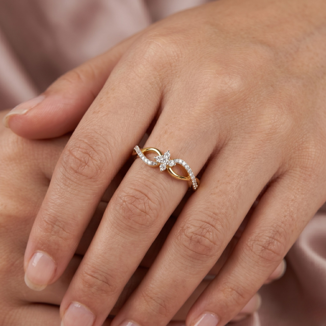 Harmonious Blend Diamond Ring